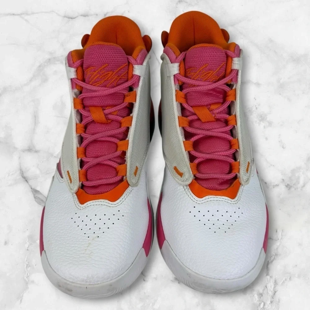 Kids Air Jordan Max Aura 4 size 6.5Y